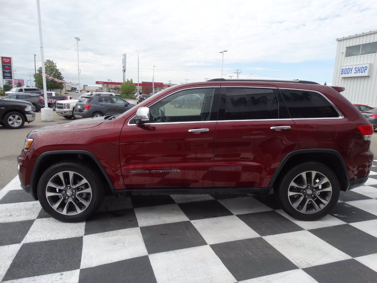 Pre Owned 2018 Jeep Grand Cherokee Limited Heated Wheel Park Sensors