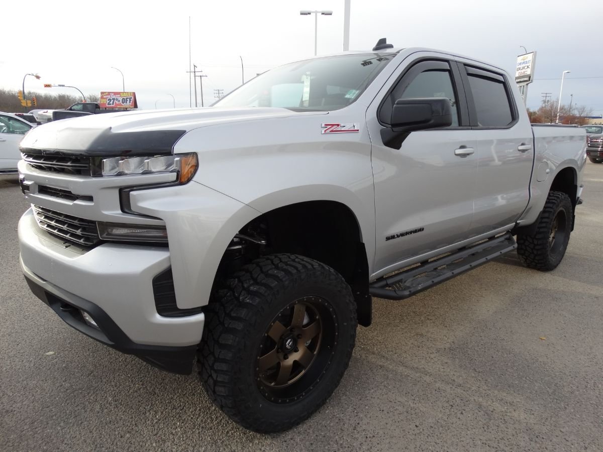 New 2019 Chevrolet Silverado 1500 RST 4WD Crew Cab Pickup